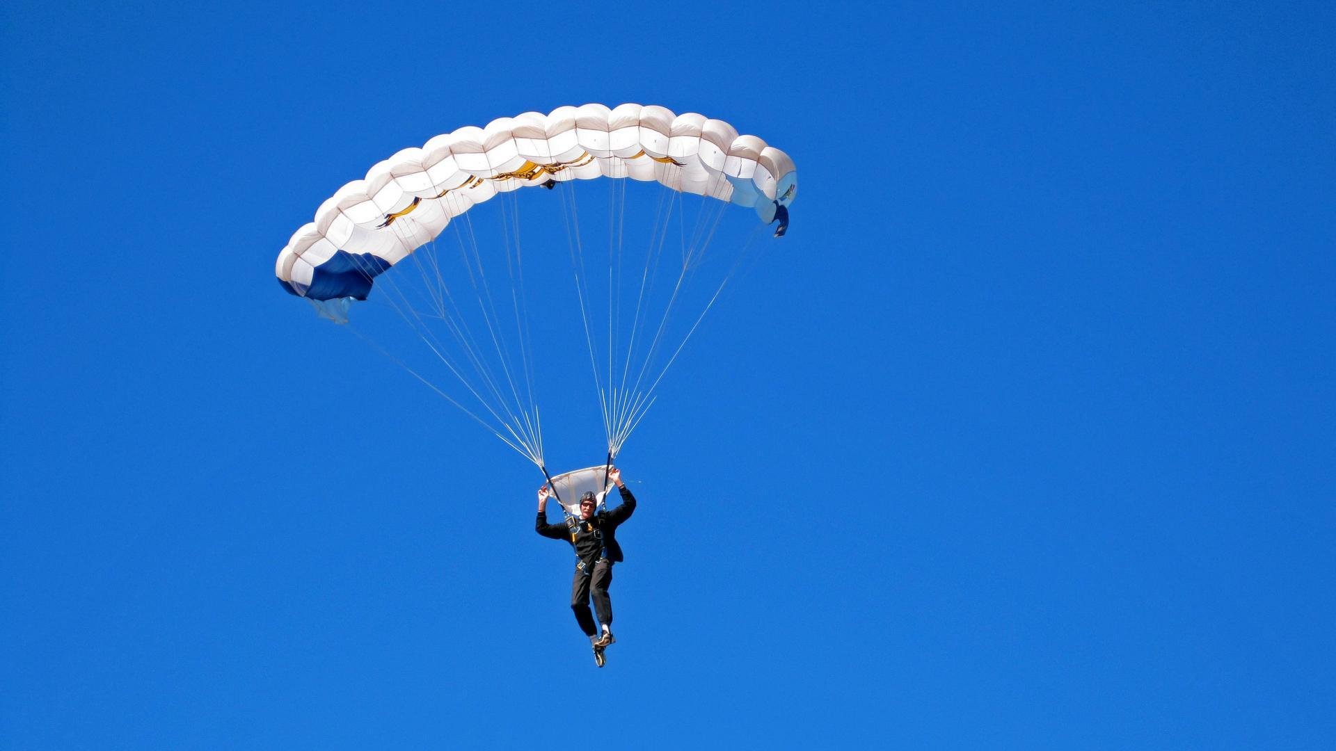当东方巨龙狂舞北美，北京队精神与欧文季后赛主宰的跨时空交响